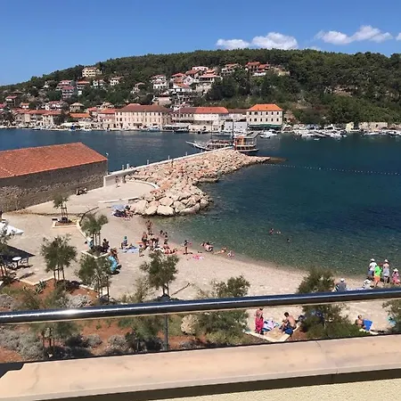 Center-sea View Near The - B2